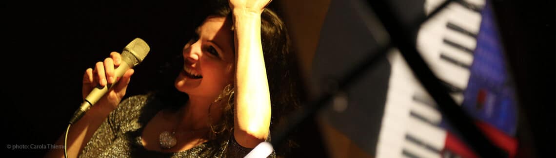 Christiane Dehmer, live, Pianistin, Sängerin, deutsche Musikerin, Foto: Carola Thieme
