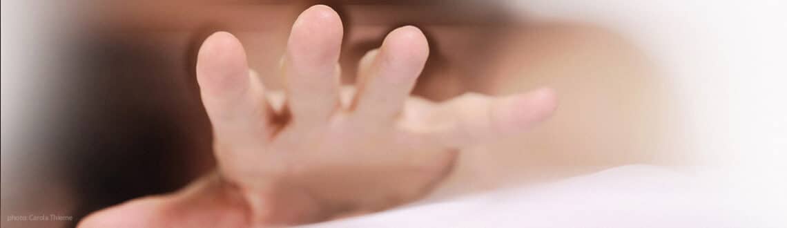 longing_hand-pur_header_Christiane-Dehmer